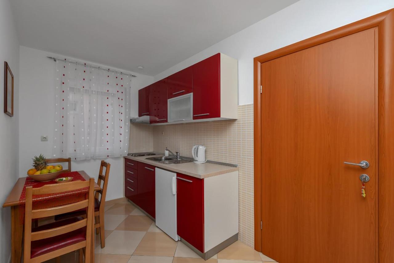 Villa Juric 2 Baška Voda Extérieur photo
