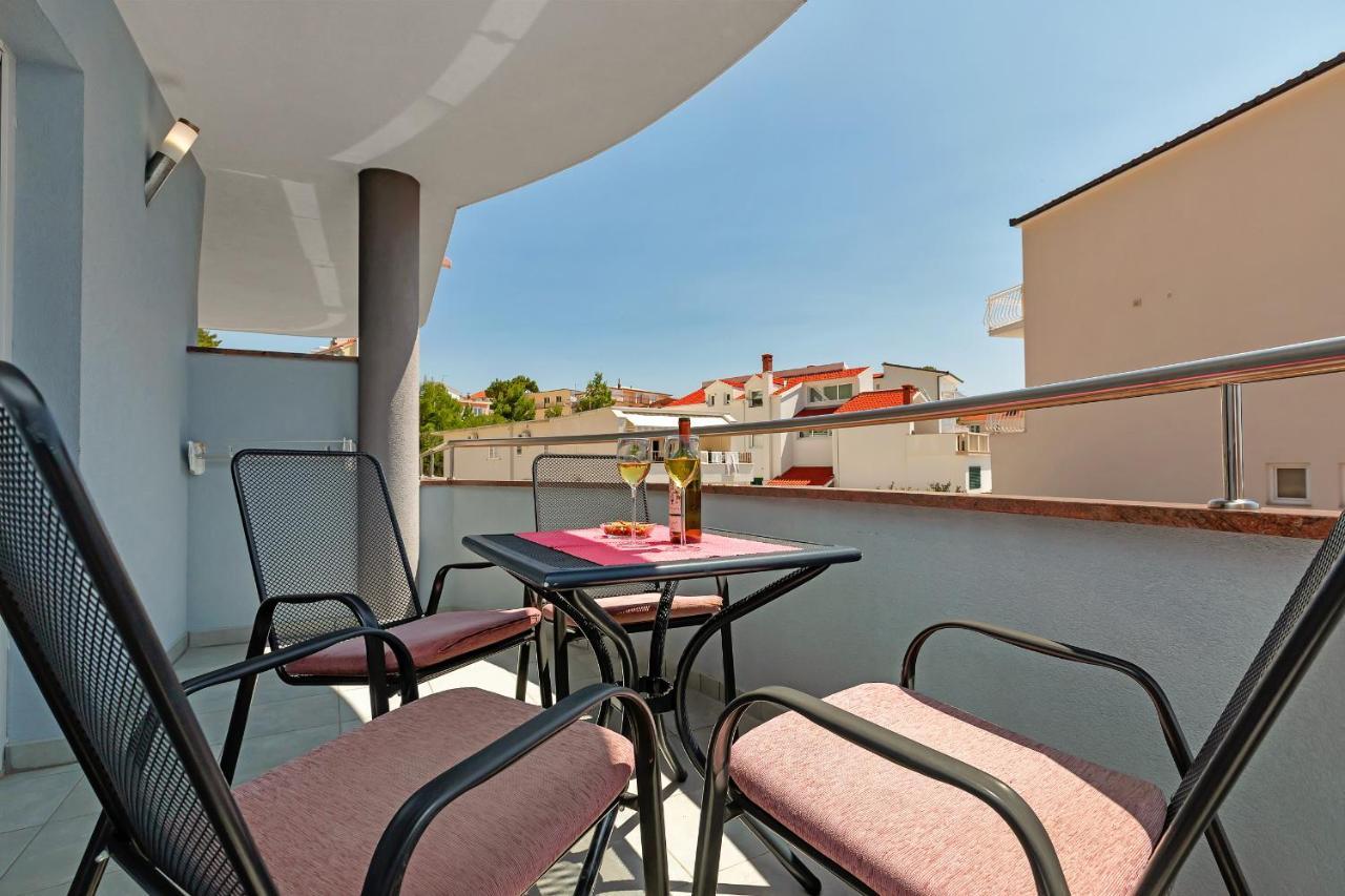 Villa Juric 2 Baška Voda Extérieur photo
